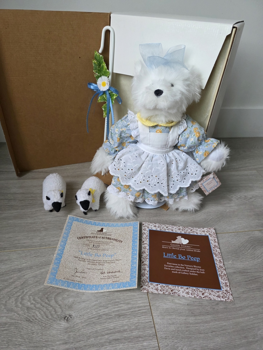 Gallery Teddies "Little Bo Peep" Plush Bear Ashton-Drake w/ COA & Accessories